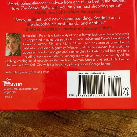 ❤️ 2/$20 or 3/$25✨ LIKE NEW Kendall Farr Pocket Stylist Fashion Book MSRP$28 - Picture 4 of 5